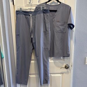 Limited Edition Figs Vapor Blue Space Dye Scrub Set Caterina/Yola